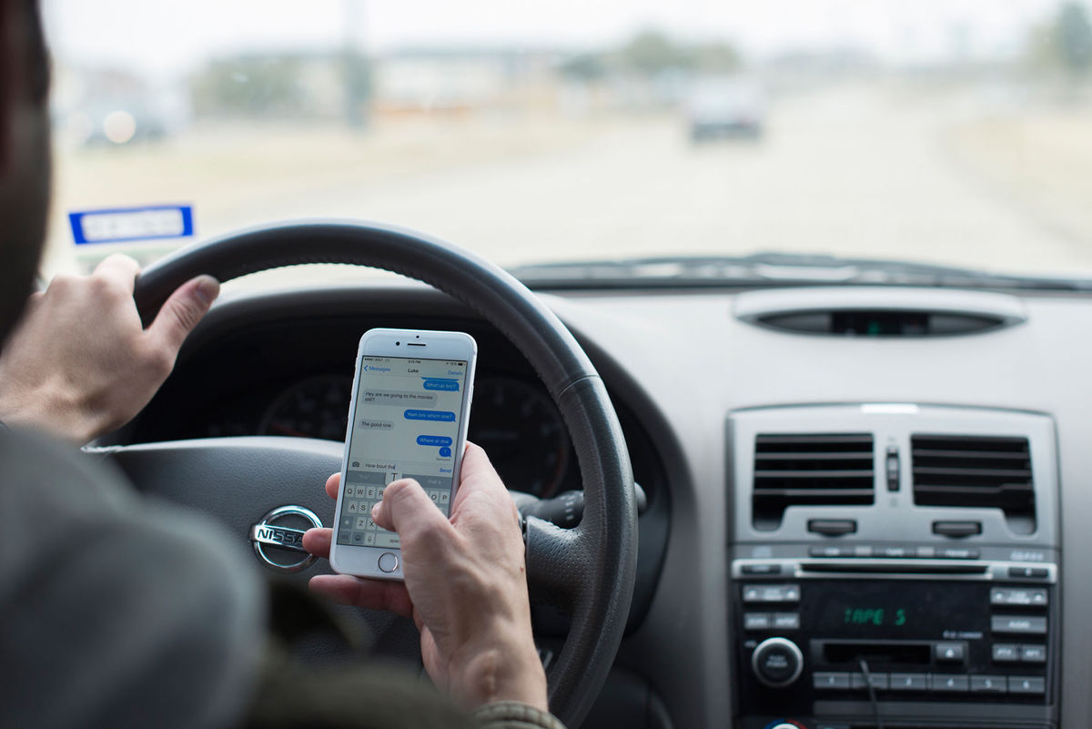 OZ Phone Repairs - iPhone while driving